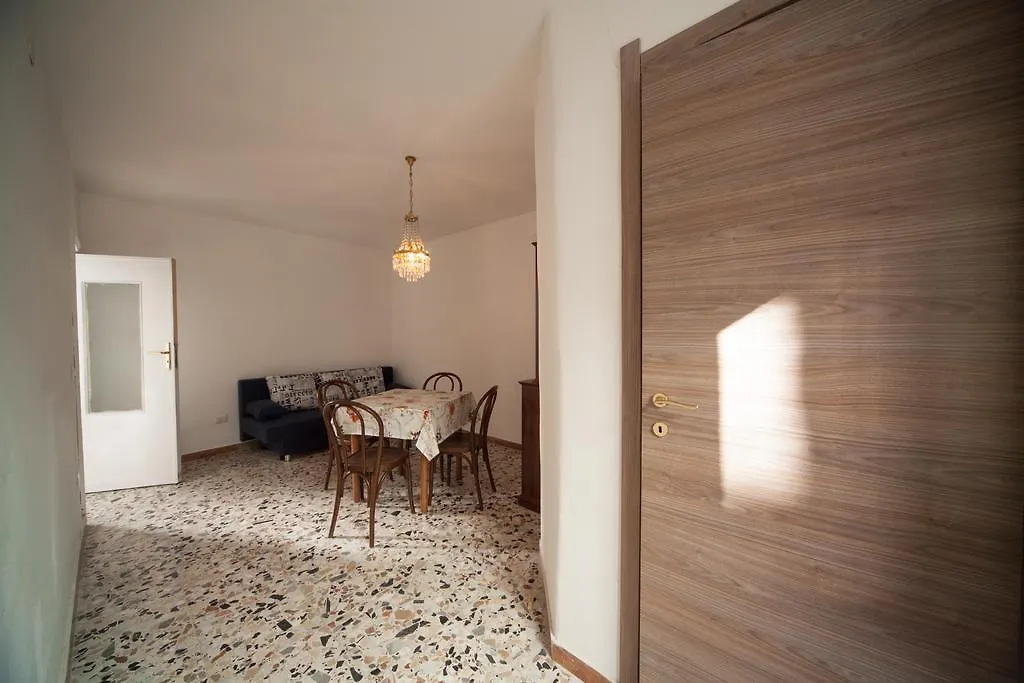 Apartament La Quercia Appartamento Villanova Monteleone